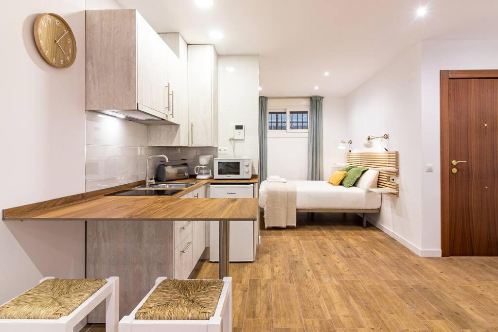 Malagueta Apartments มาลากา ภายนอก รูปภาพ